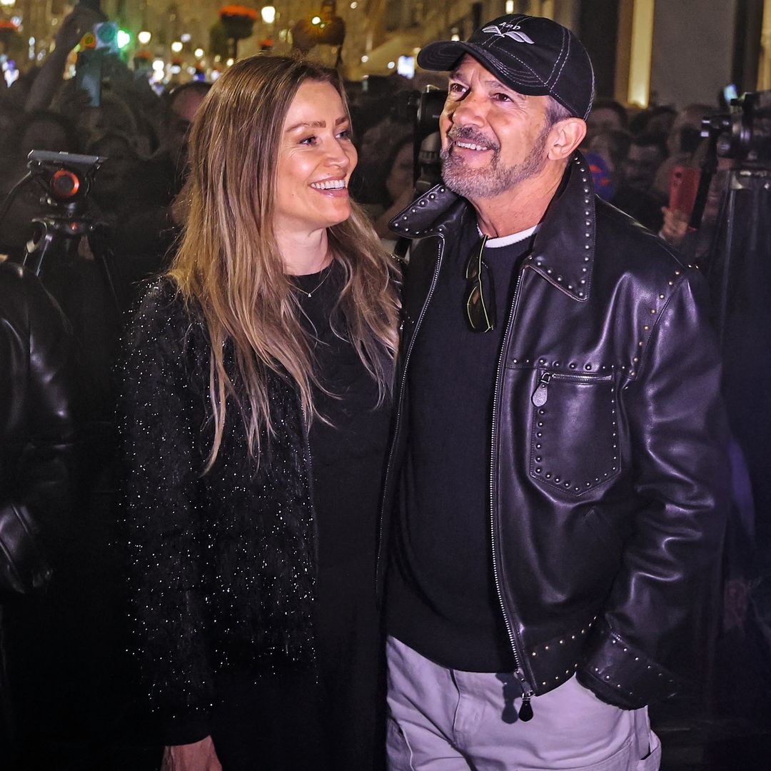 Antonio Banderas y Nicole Kimpel reaparecen y dan el pistoletazo de salida a la Navidad en Málaga: las imágenes de su noche más mágica