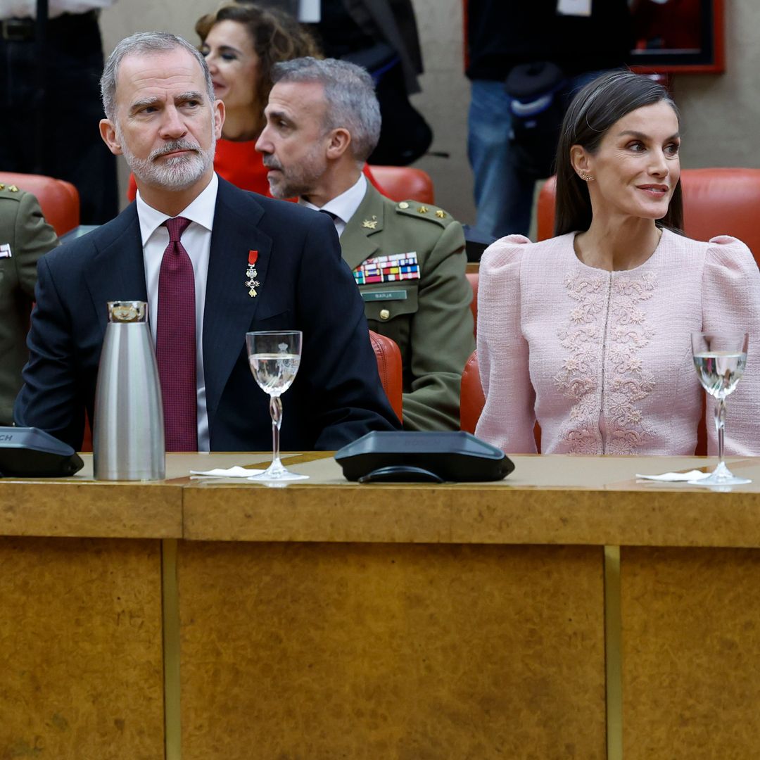 Los reyes Felipe y Letizia, Leonor y Sofía conmemoran medio siglo de monarquía en España, en directo: el acto en el Congreso de los Diputados