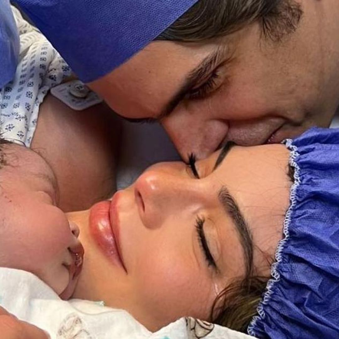 Ximena Navarrete y Juan Carlos Valladares reciben a su segundo hijo
