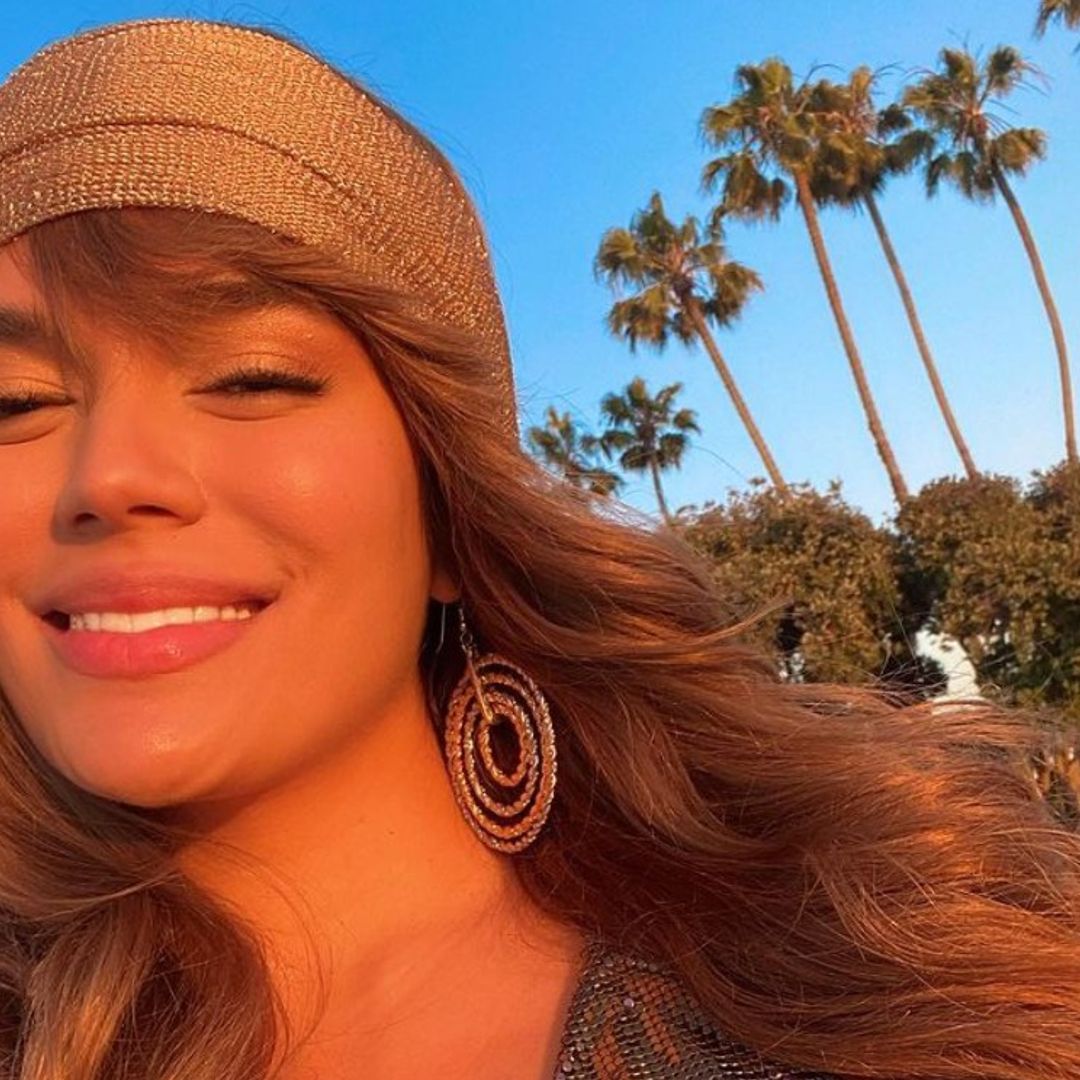 Las imágenes inéditas de 'Griselda' que ha compartido Karol G