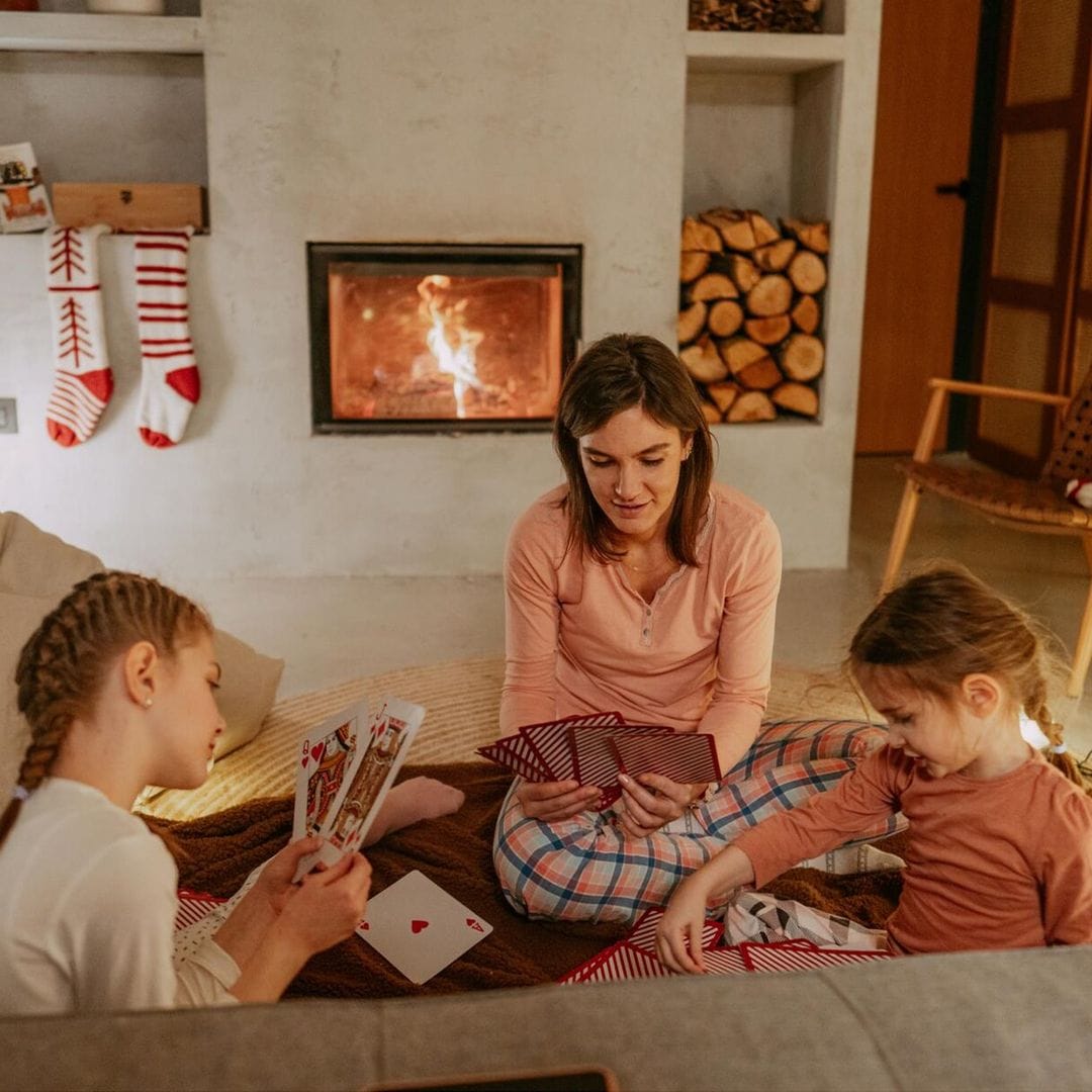 Juegos clásicos de mesa que siempre son un acierto (para niños de todas las edades)