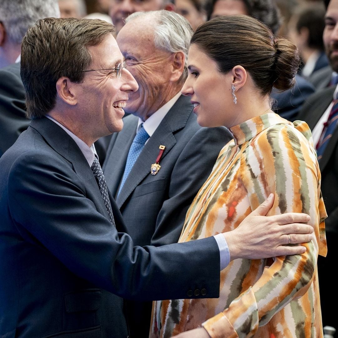 El gesto de José Luis Martínez-Almeida con Teresa Urquijo a punto de ser padres