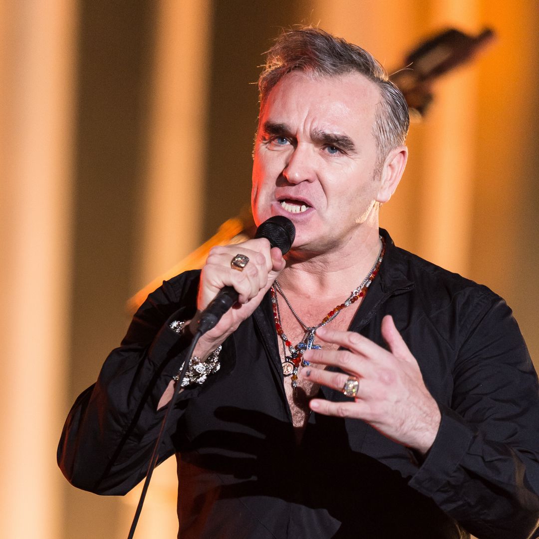 Morrisey, en "estado catatónico" por culpa de las Fallas, cancela su concierto en Valencia