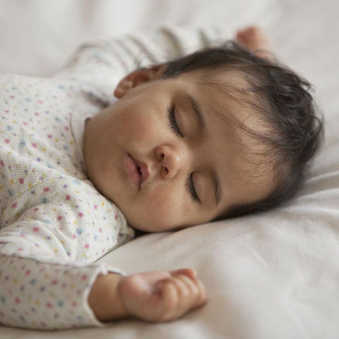 Consejos eficaces (y fáciles de seguir) para que los niños duerman bien toda la noche