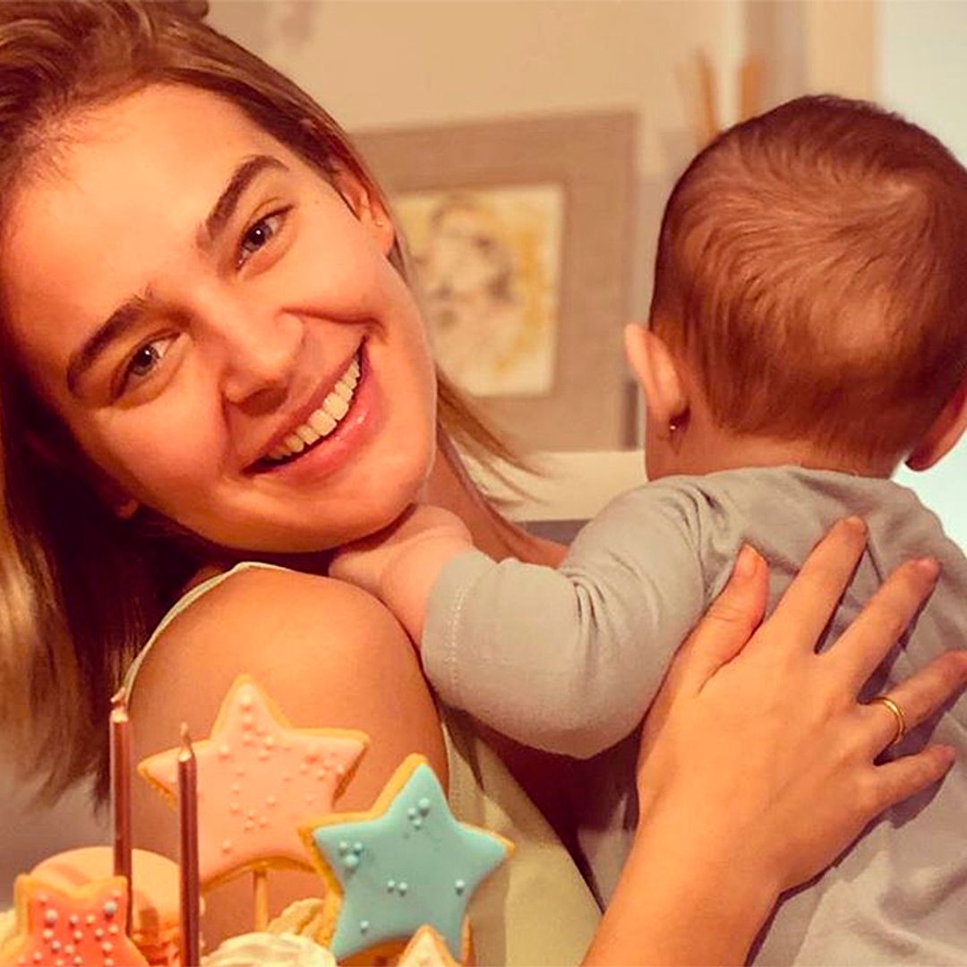 Laura Escanes celebra su cumpleaños más 'raro' rodeada de amor y con su hija en brazos