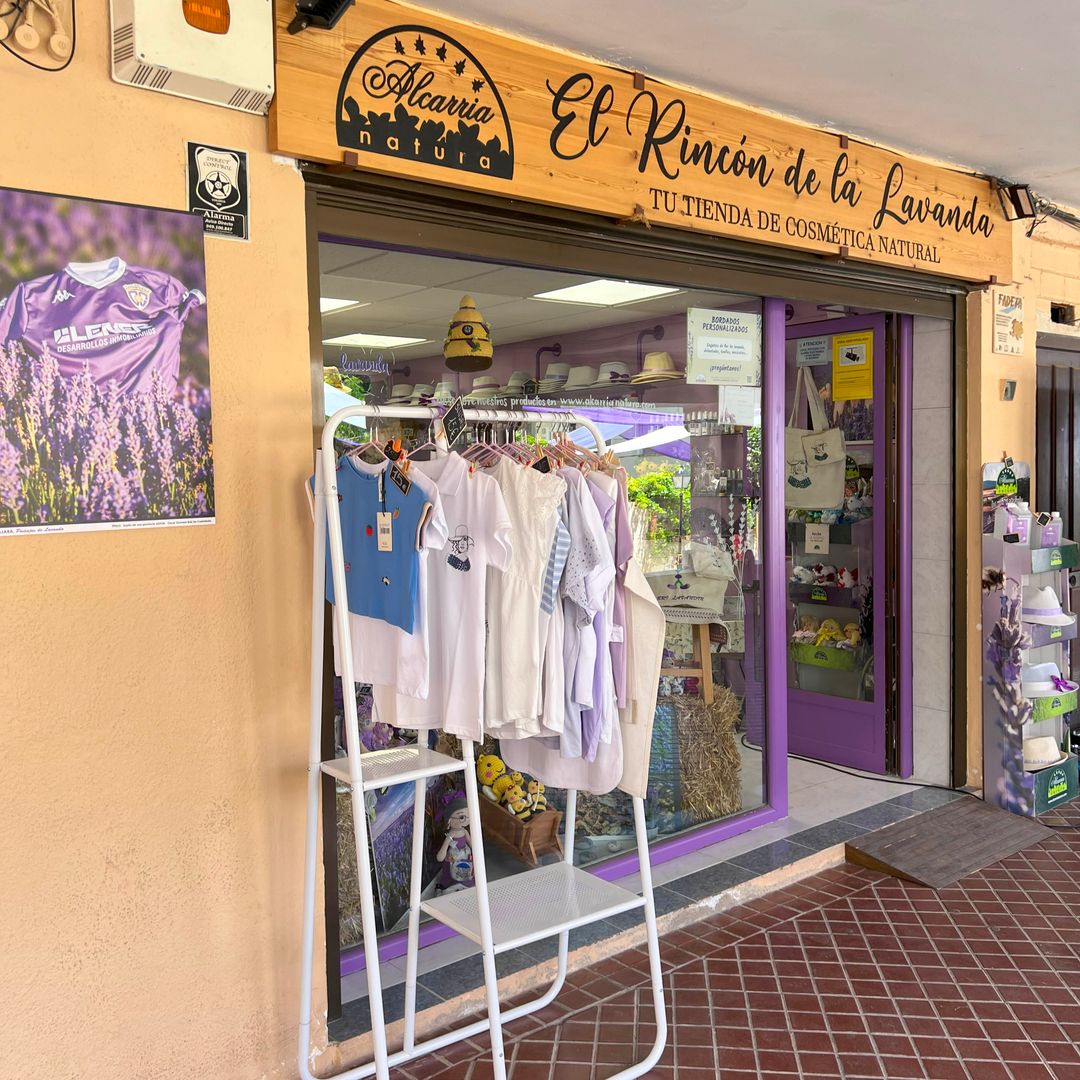 El rincón de la lavanda, pequeña tienda artesana en la localidad de Brihuega, conocida como la Provenza española