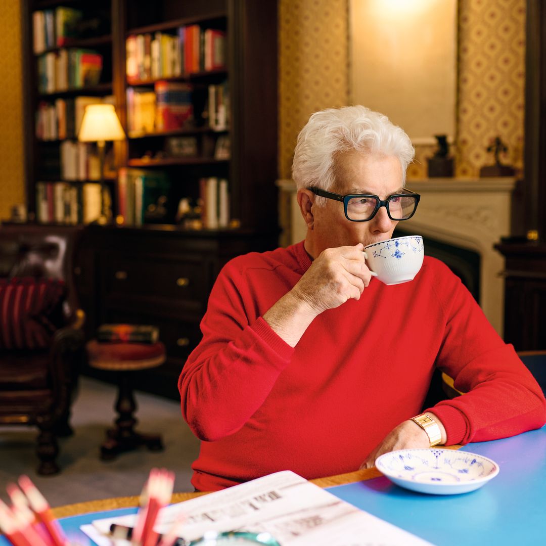 KEN FOLLETt MAESTRO DEL "BEST SELLER", NOS ABRE LAS PUERTAS DE SU CASA JUNTO A SU MUJER, BARBARA HUBBARD
