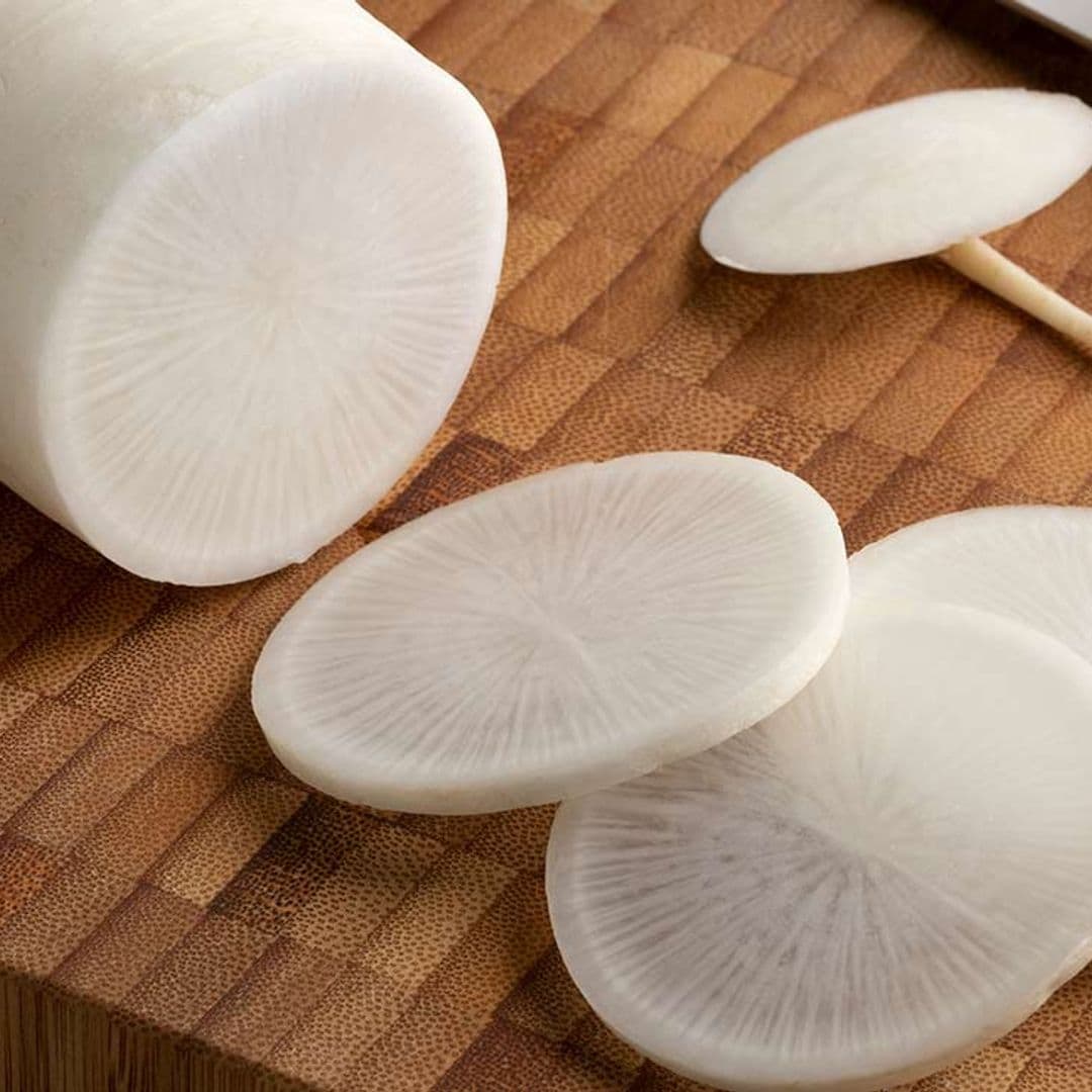 ¿Sabes qué es el daikon o rábano japonés y cómo cocinarlo? Te va a encantar
