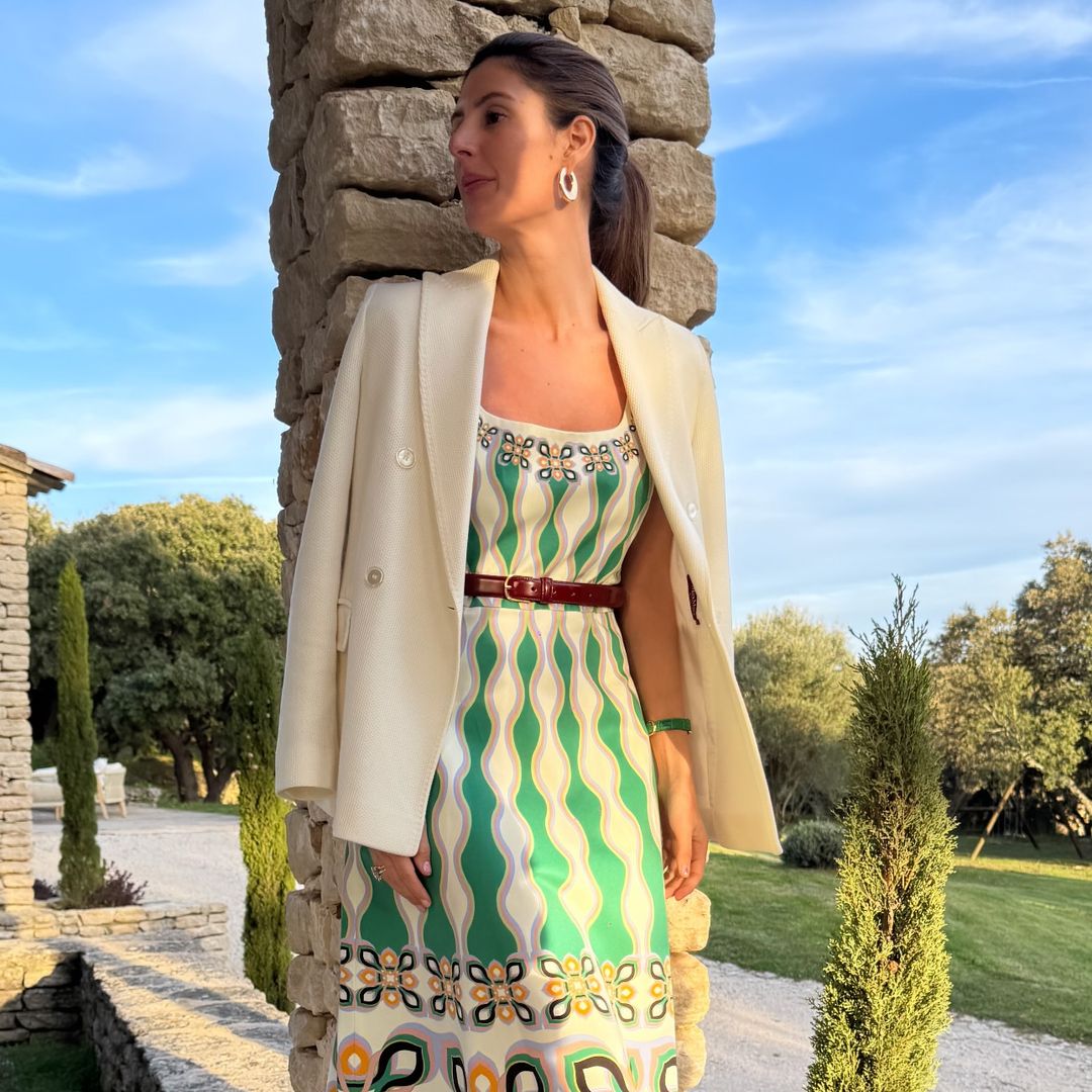 Los románticos looks de María de la Orden en su Semana Santa entre París y la Provenza