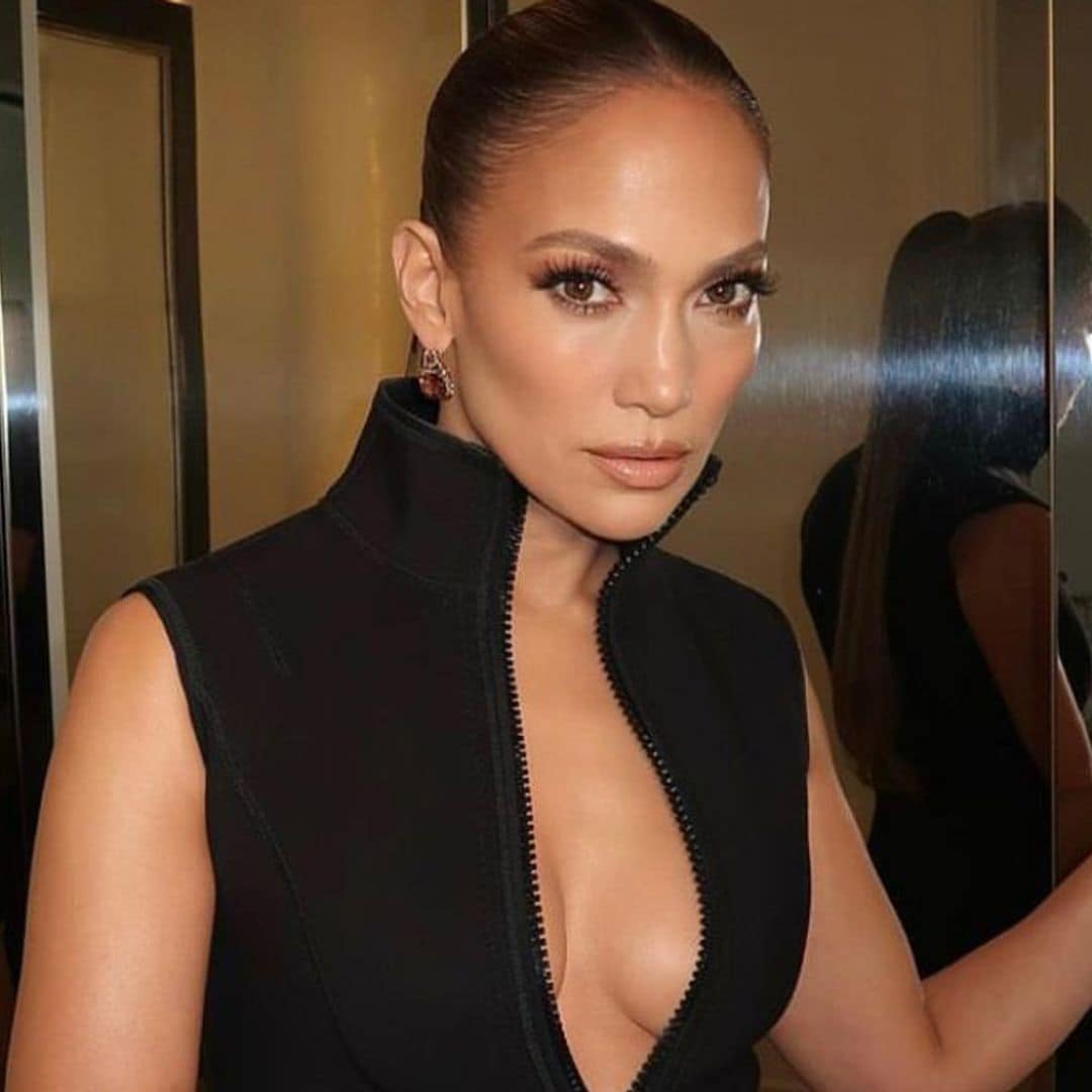 Copia la rutina de belleza rejuvenecedora que sigue Jennifer Lopez a sus 54 años