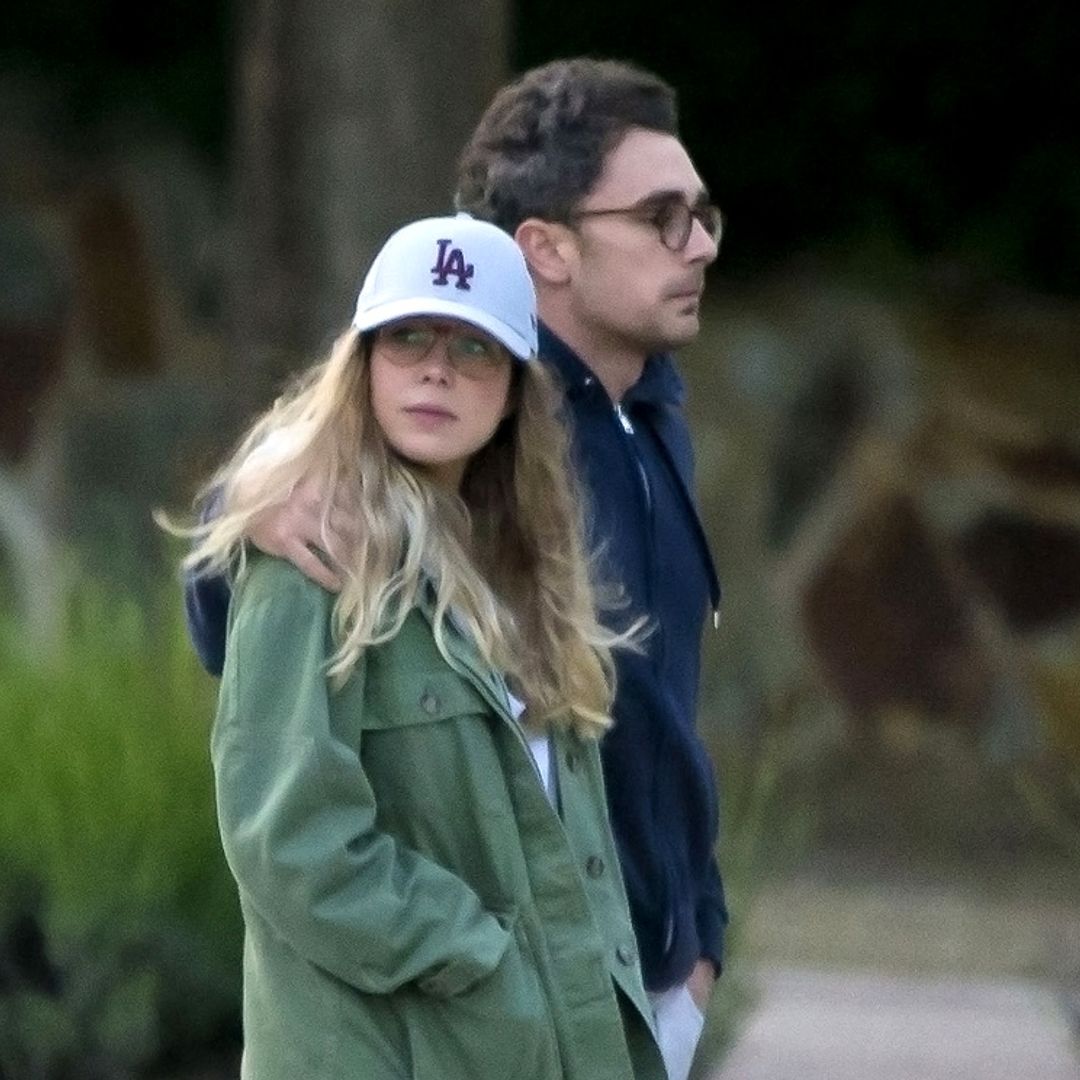 Celia, la inseparable prima de Álex Lequio, se refugia en su novio en estos tristes momentos