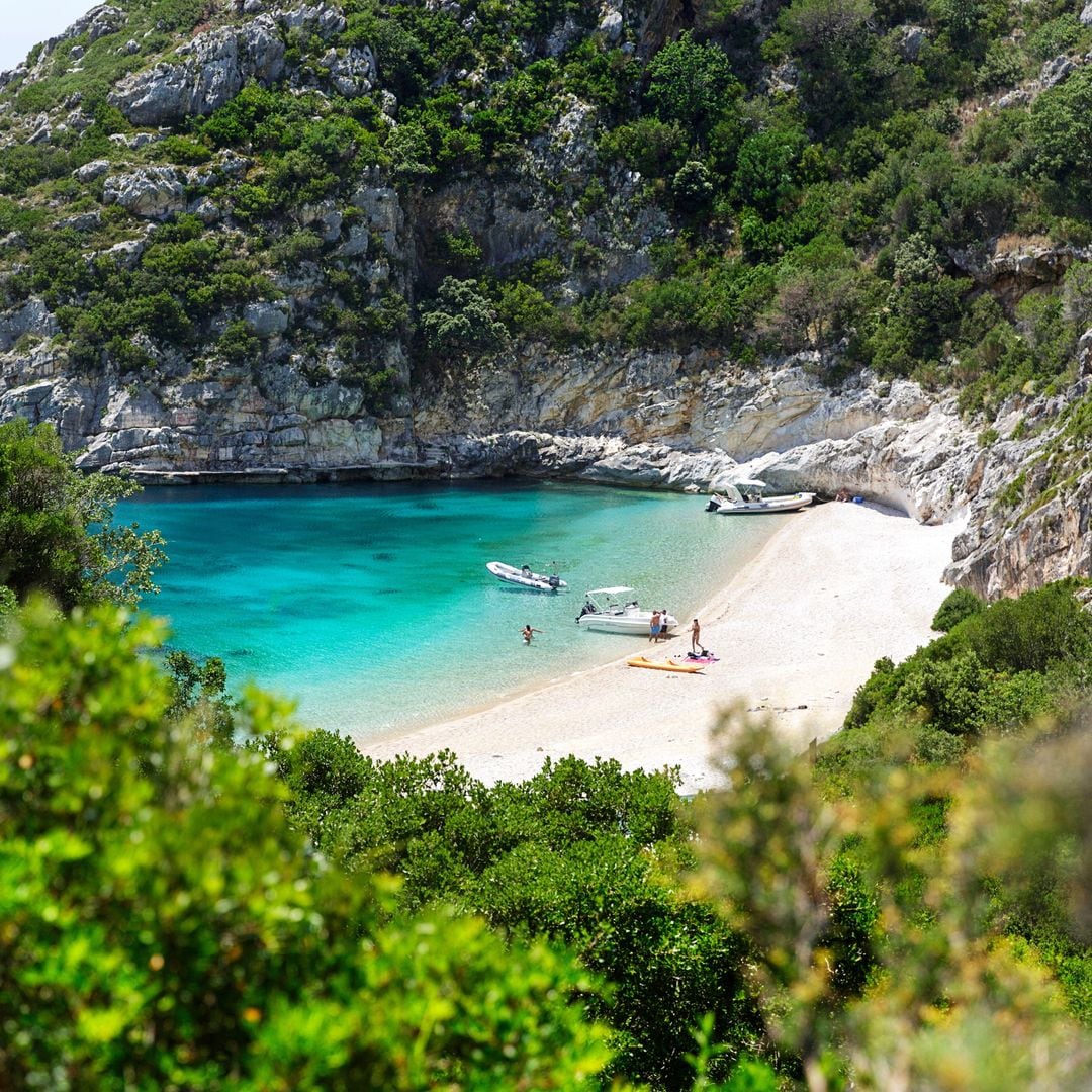 Grama Bay y península de Karaburun  en Albania