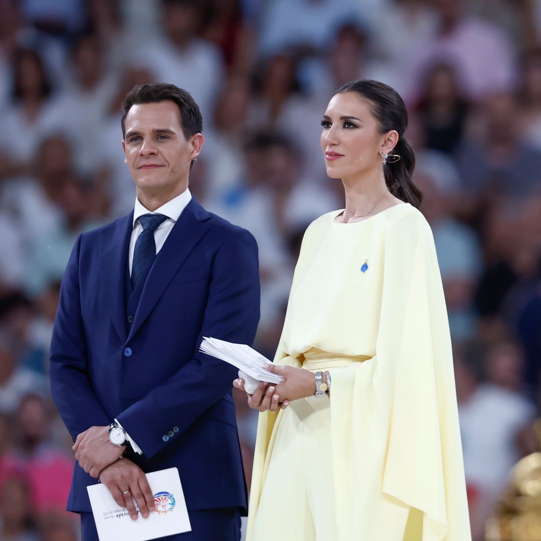 Patricia Pardo viste cada vez más de amarillo y los expertos explican por qué: "Es el color que más atrae la atención"