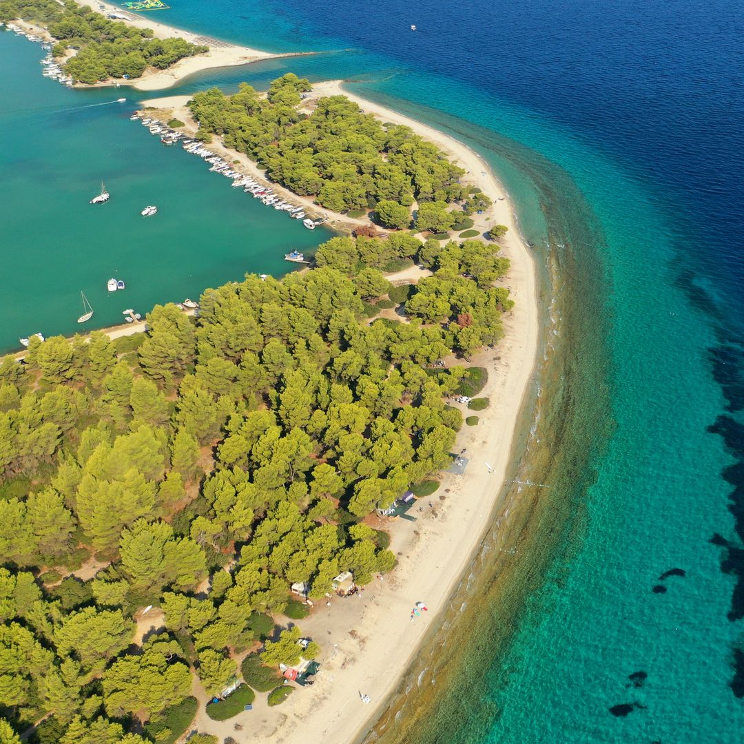 Port Glarokavos Lagoon Beach, en Grecia, elegida entre las mejores playas de Europa en 025