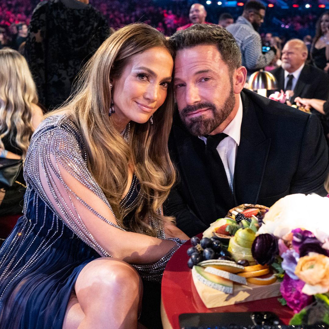 El incómodo reencuentro de Ben Affleck con sus ex, Jennifer Lopez y Jennifer Garner, en la obra de teatro de sus hijos
