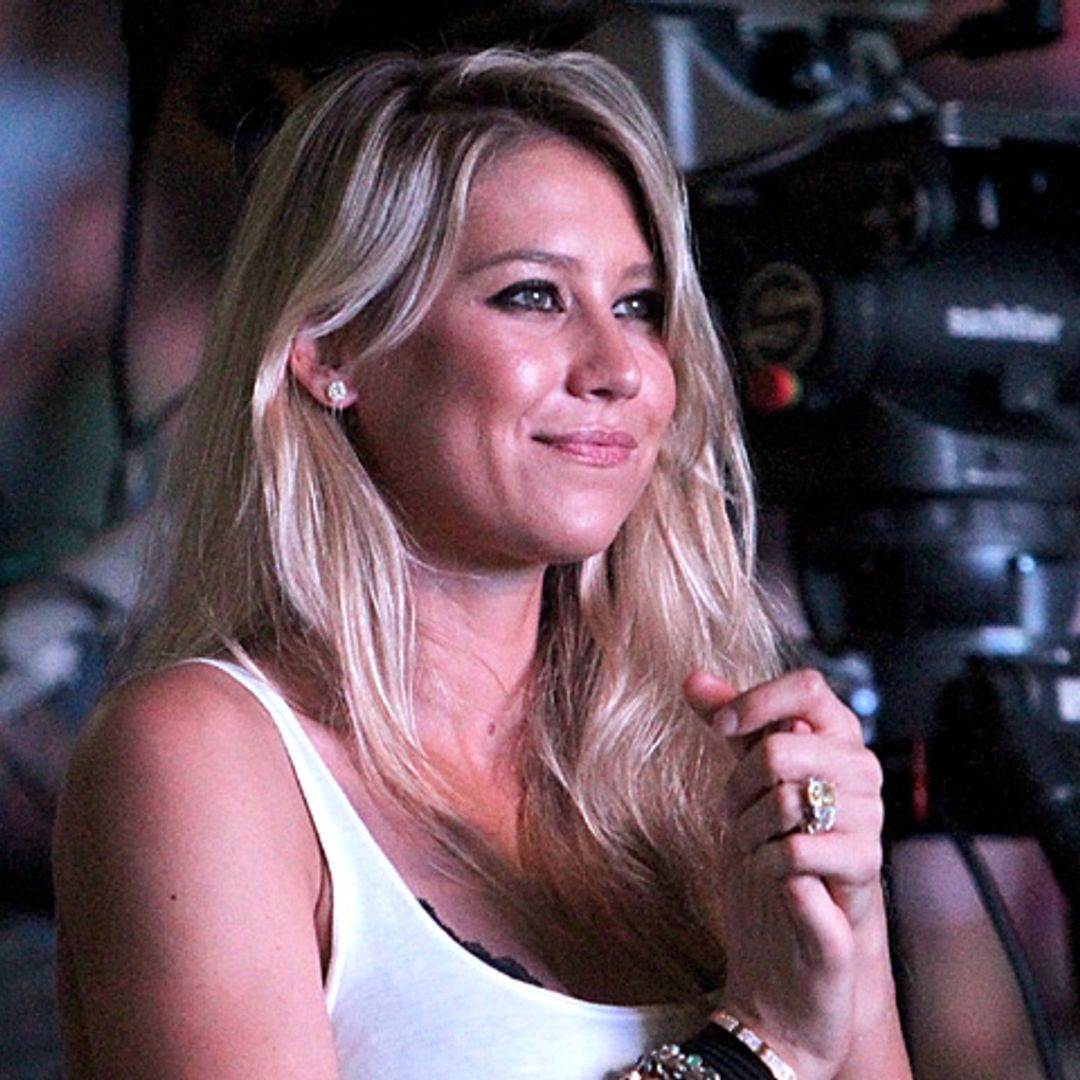 Anna Kournikova echa la vista atrás y nos muestra su 'tripita' de embarazada