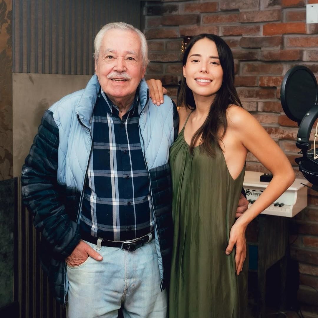 Majo Aguilar anuncia un entrañable dueto con su abuelito