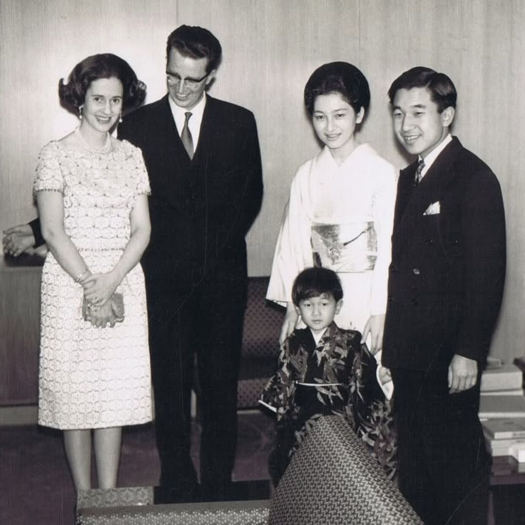 La historia desconocida del especial vínculo entre la familia real belga y la imperial japonesa: cuando Balduino ayudó a Akihito a casarse por amor
