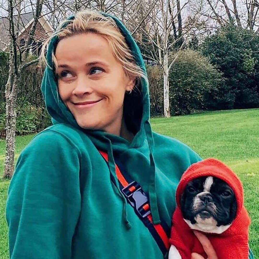 Reese Witherspoon, si la perrita hablara…