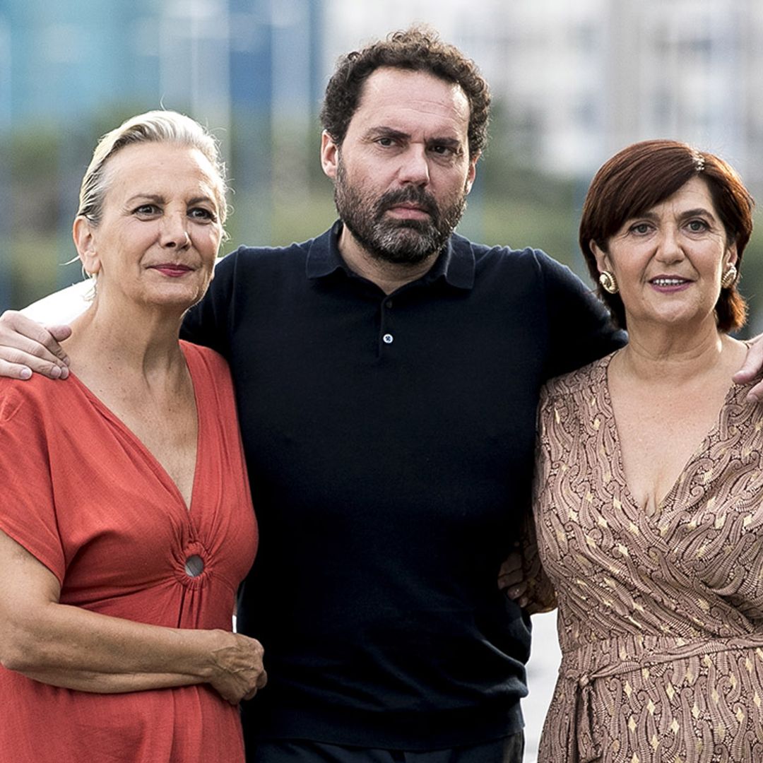 Los premios Ondas señalan a 'Patria' y 'Mira lo que has hecho' como las mejores series del año