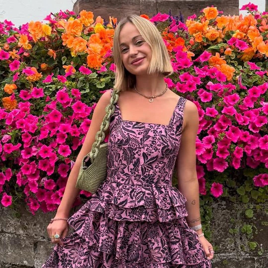 Amelia Windsor con vestido de Laganini