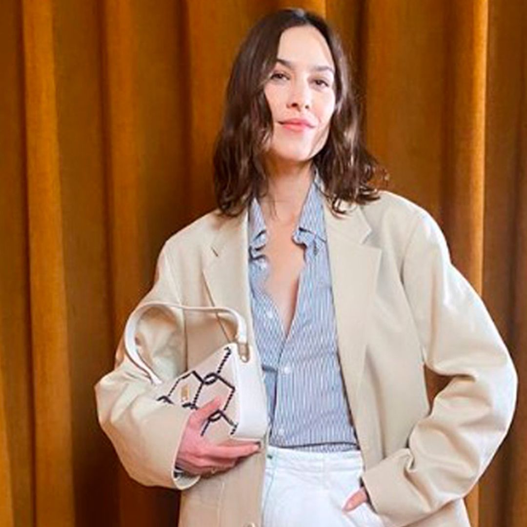 'Róbale' la americana a tu chico y crearás el look perfecto de Alexa Chung