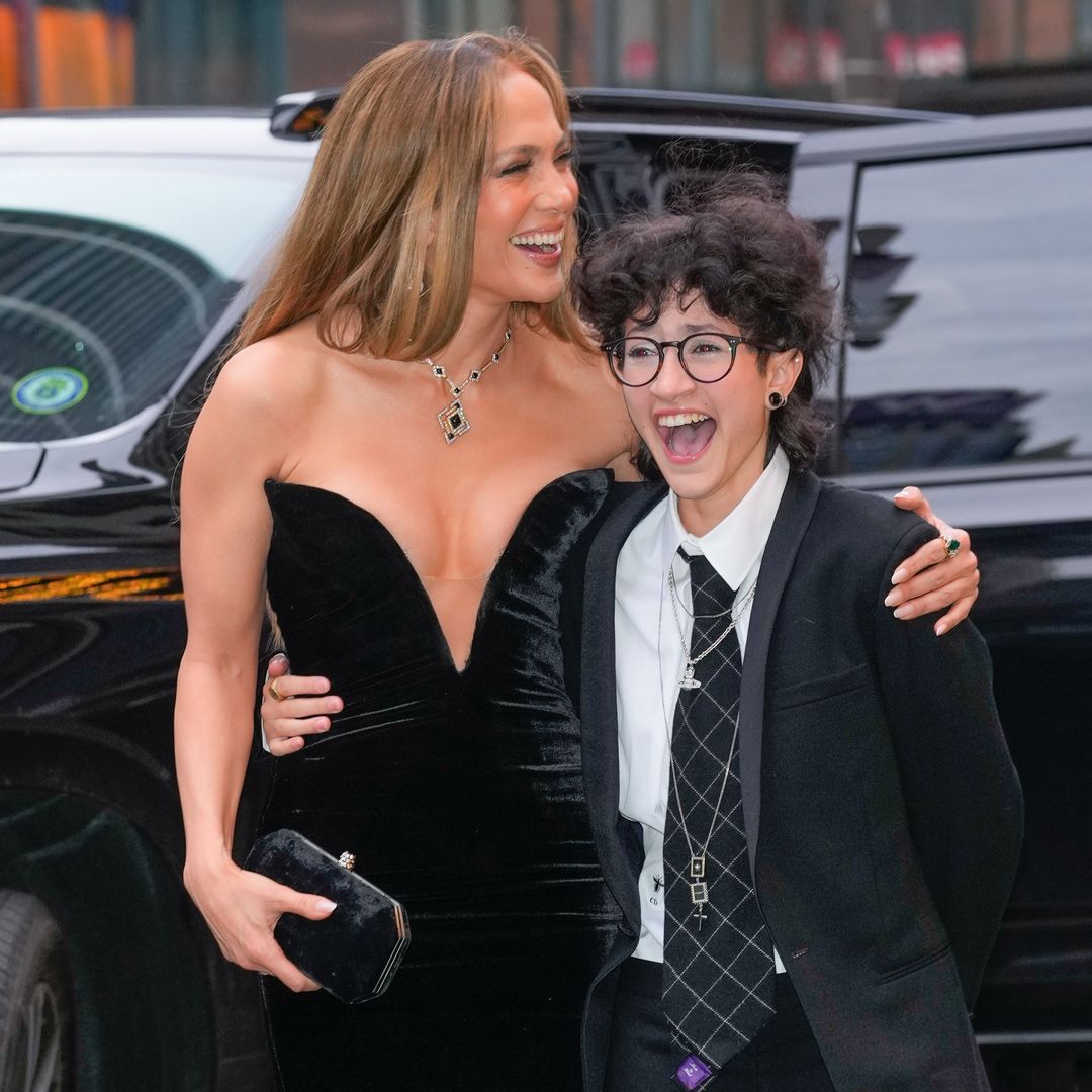 Jennifer Lopez lo da todo en el concierto de Ariana Grande con Oskar, uno de sus mellizos, y Fin Affleck