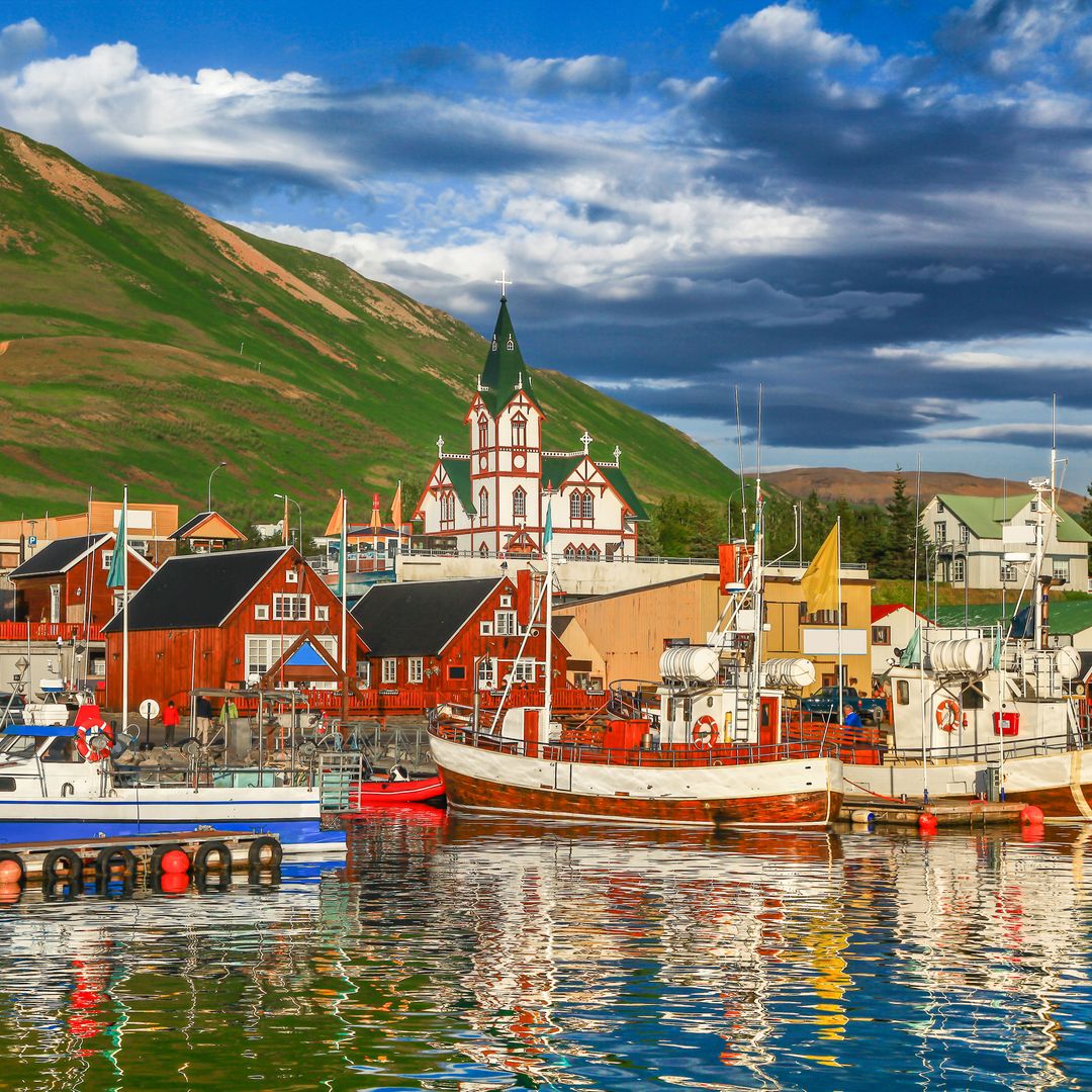 Pueblo pesquero de Husavik, Islandia