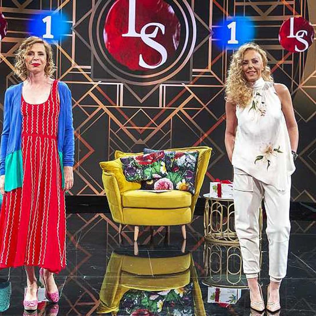 Risas con sus compañeros, saludos a distancia...  Así ha sido la presentación del nuevo proyecto de Rocío Carrasco