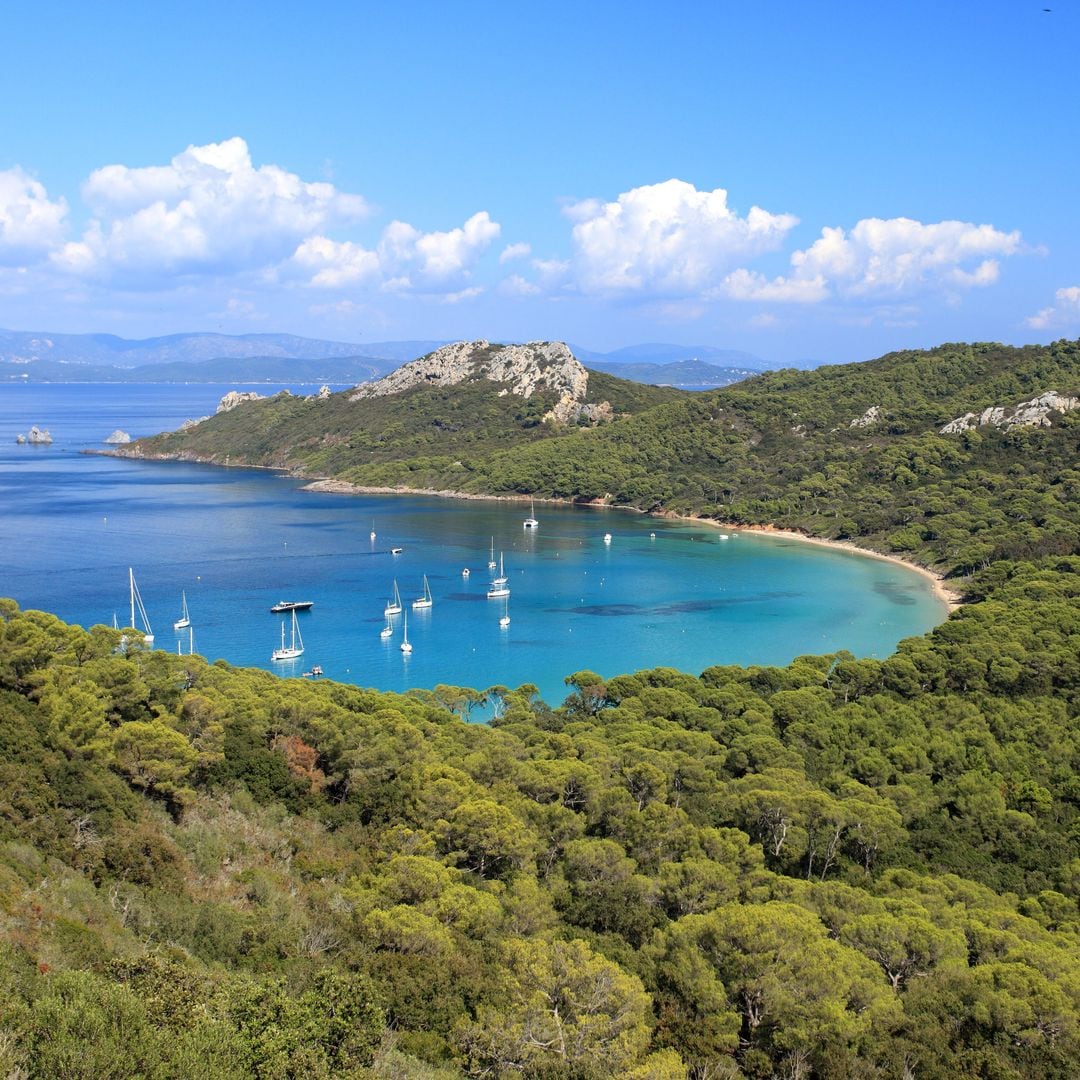 Cinco islas europeas que no tienen aeropuerto y que solo puedes llegar en barco