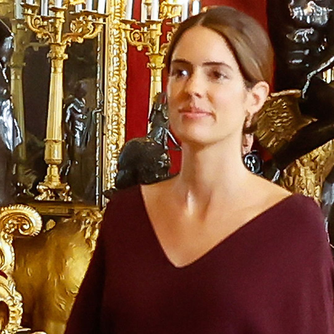 Sofía Palazuelo reaparece radiante en la recta final de su embarazo en el besamanos del Palacio Real