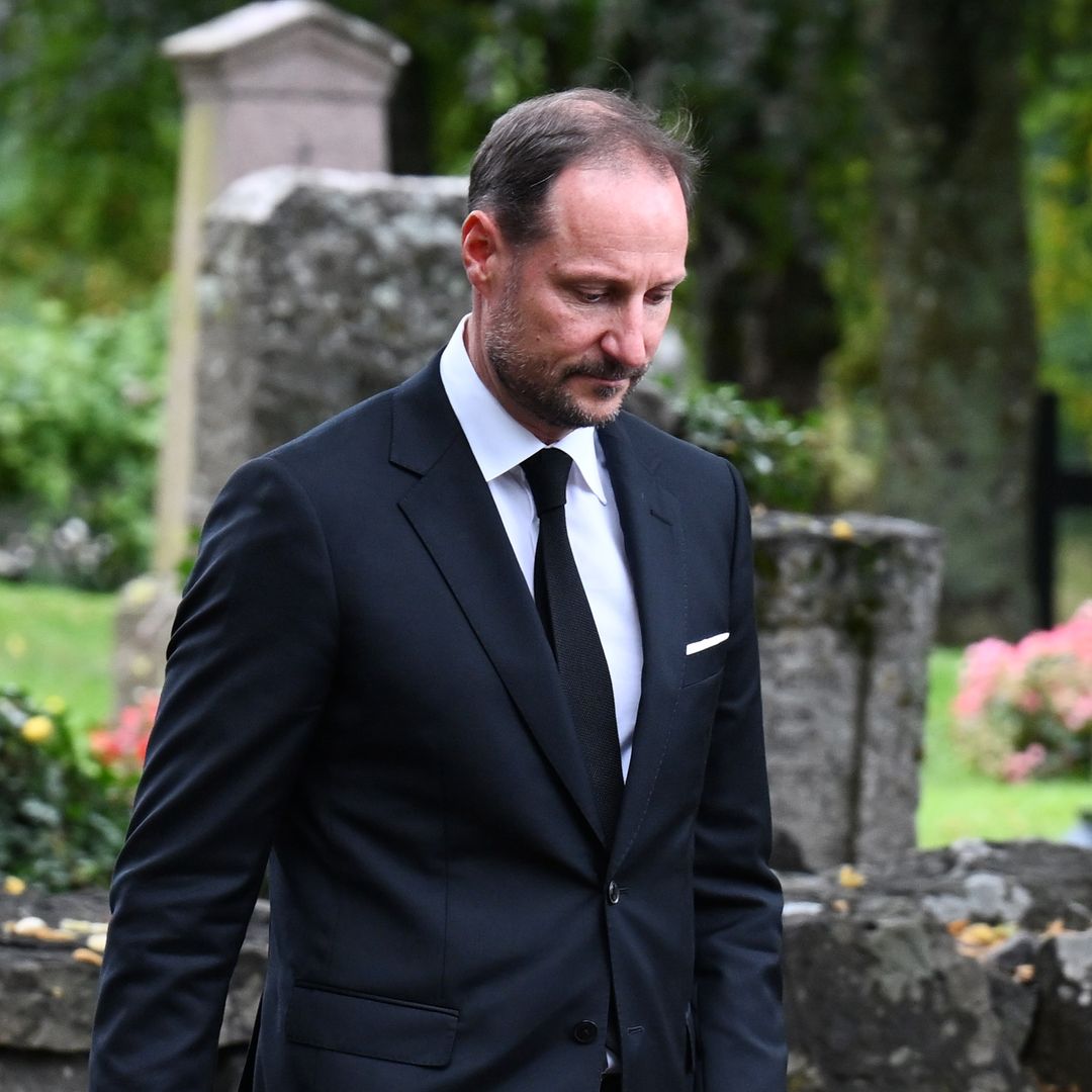 Haakon de Noruega contiene las lágrimas y habla por primera vez de qué es lo que más echa de menos de su padre