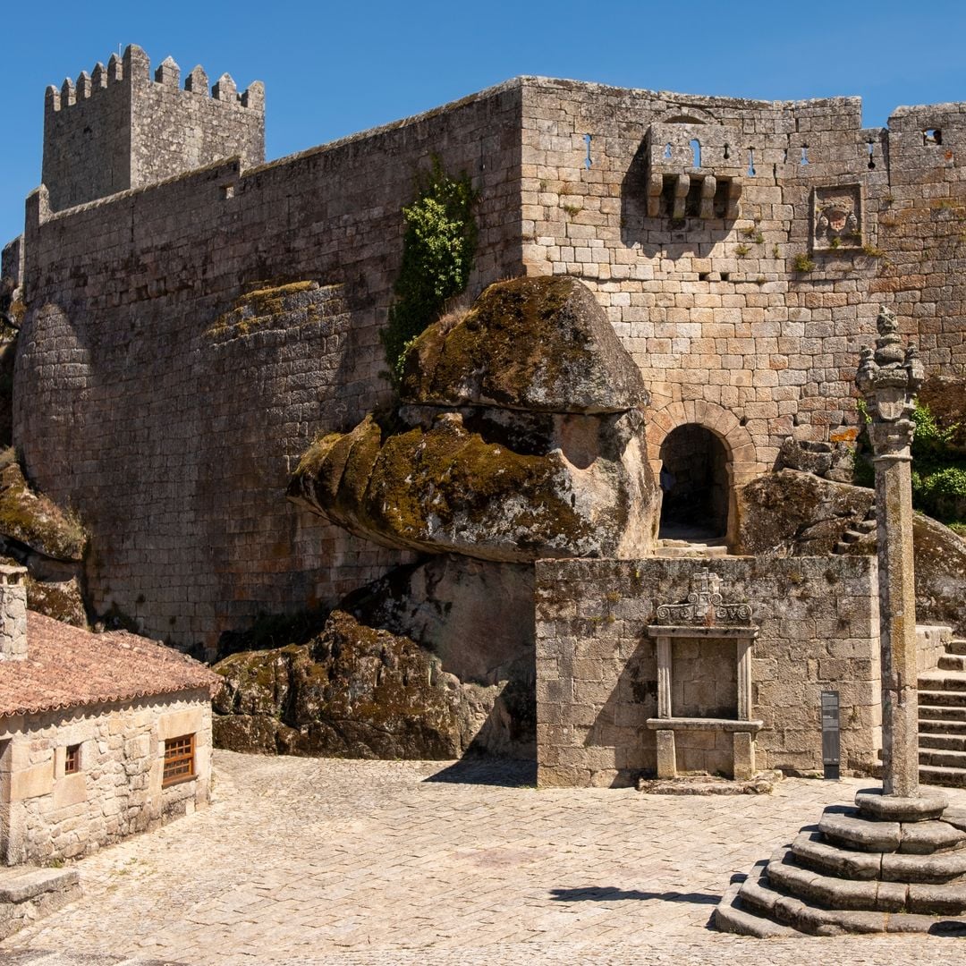 Castillo de la localidad medieval de Sortelha, Portugal