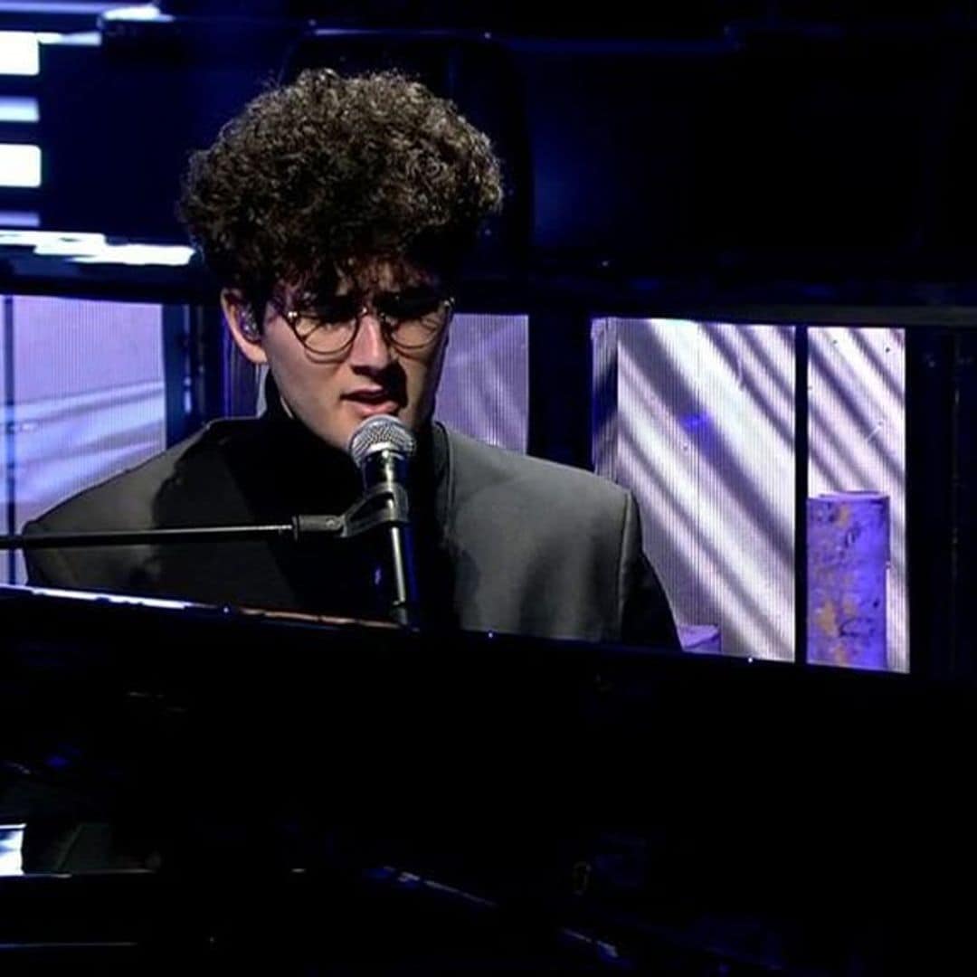 Conoce a Gjon’s Tears, el intérprete de 'Tout l'Univers', la banda sonora del documental de Rocío Carrasco