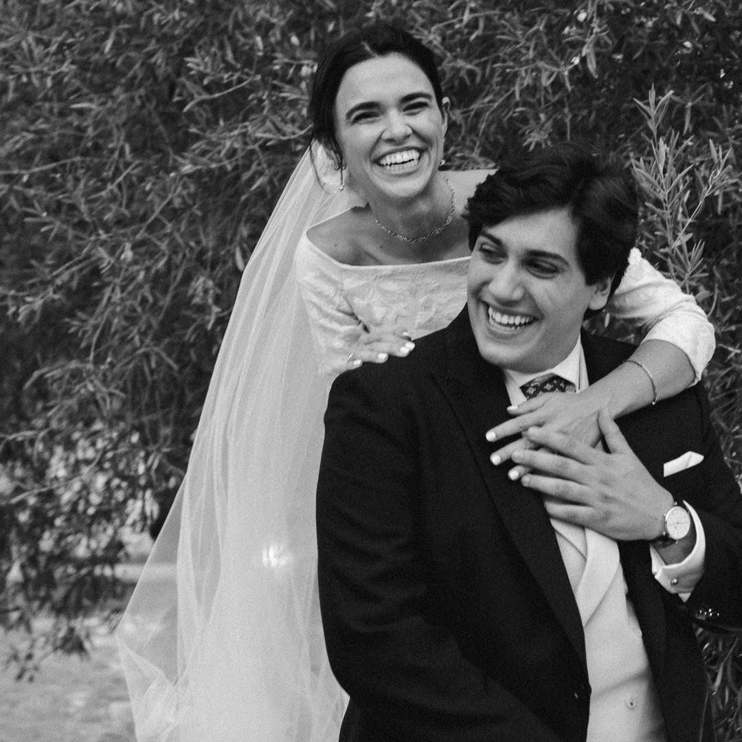 Celia, la diseñadora que creó su propio vestido de novia: "Más de 20 invitadas iban también vestidas de mi marca"