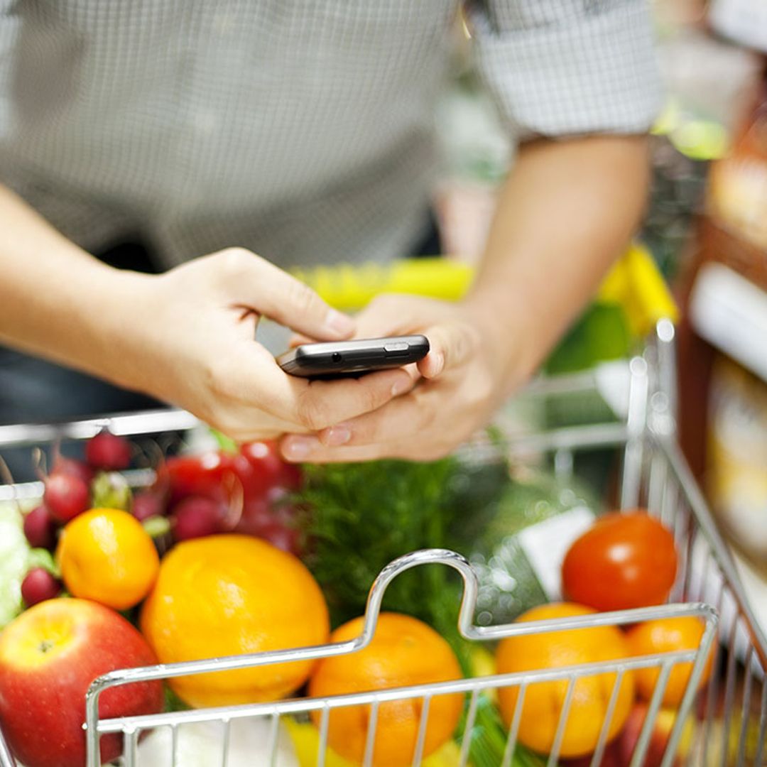 Las aplicaciones móviles sobre alimentación a examen