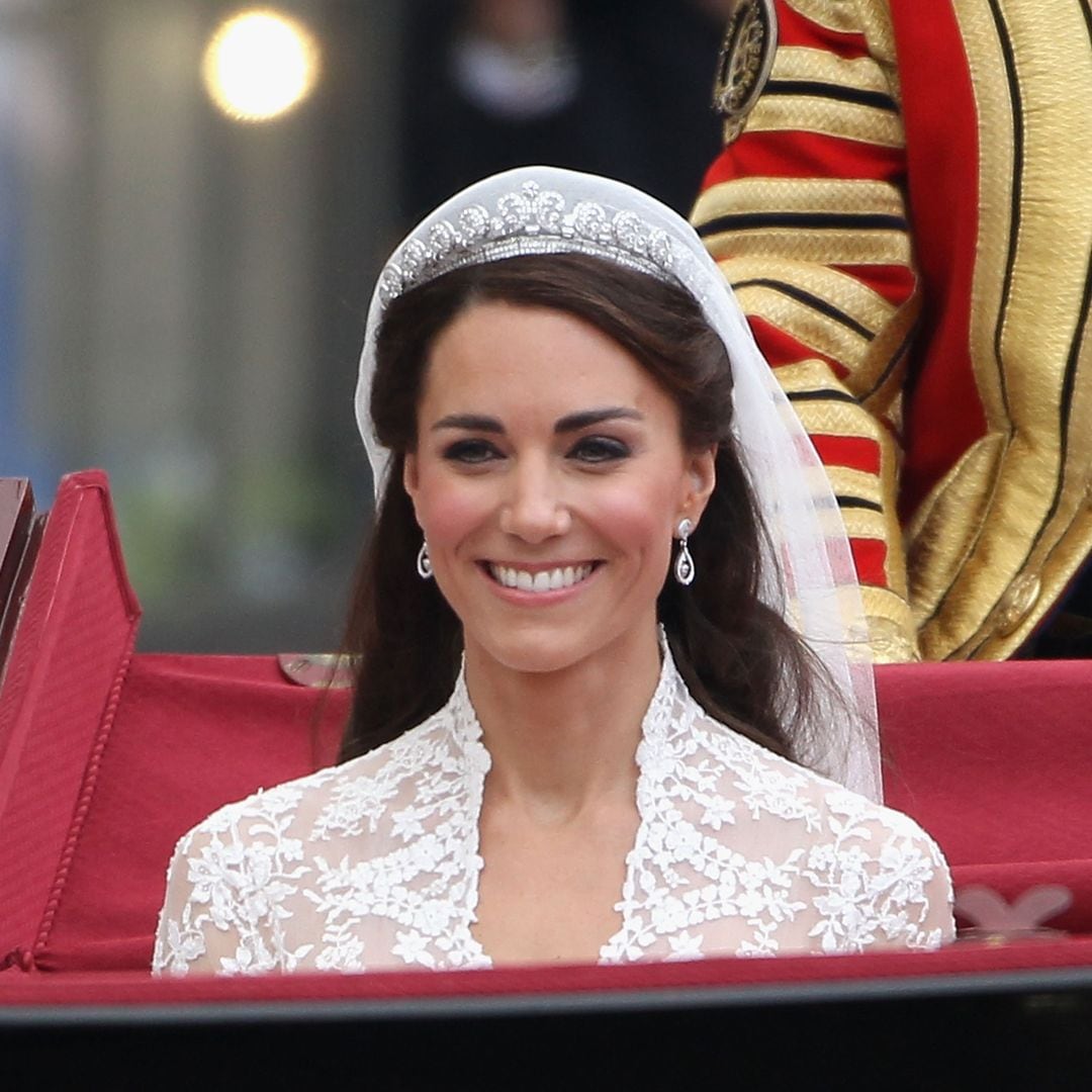 La fascinante historia detrás de la tiara que convirtió a Kate Middleton en princesa hace 14 años