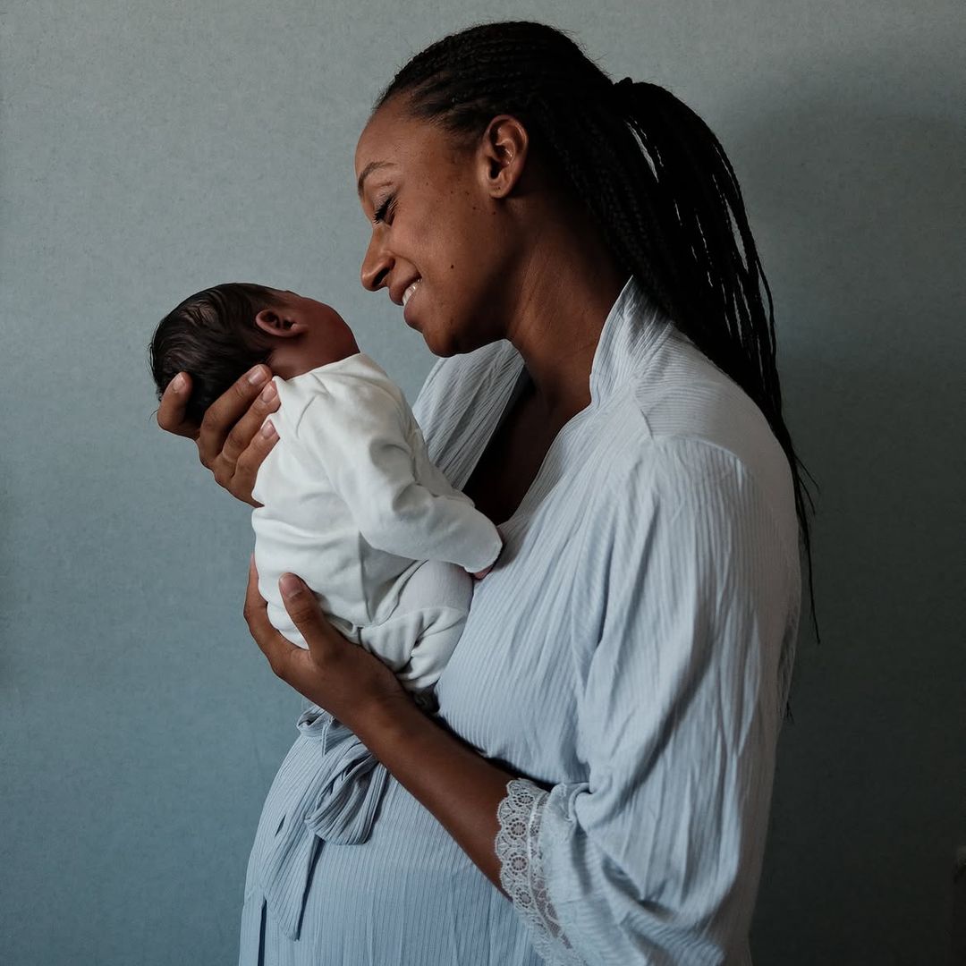Ana Peleteiro, madre de su segundo hijo con Benjamín Campaoré: el poderoso nombre que han elegido, con el que siguen una tradición