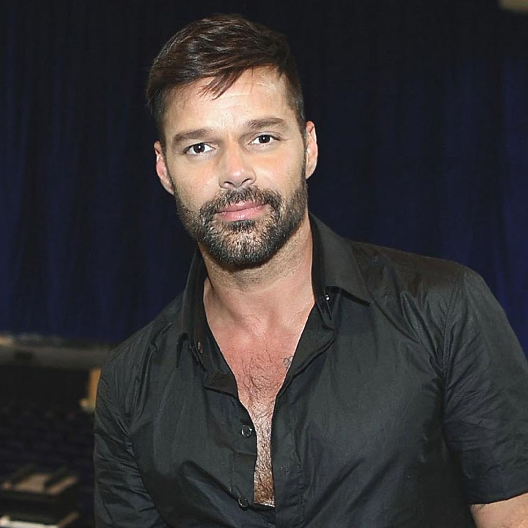 Ricky Martin anuncia que ha sido padre por cuarta vez con esta foto de su bebé