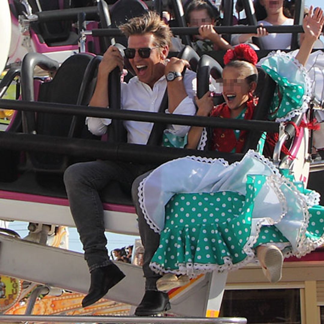¡Atracciones y algodón dulce! El Cordobés disfruta con su hija de la otra cara de la Feria de Abril