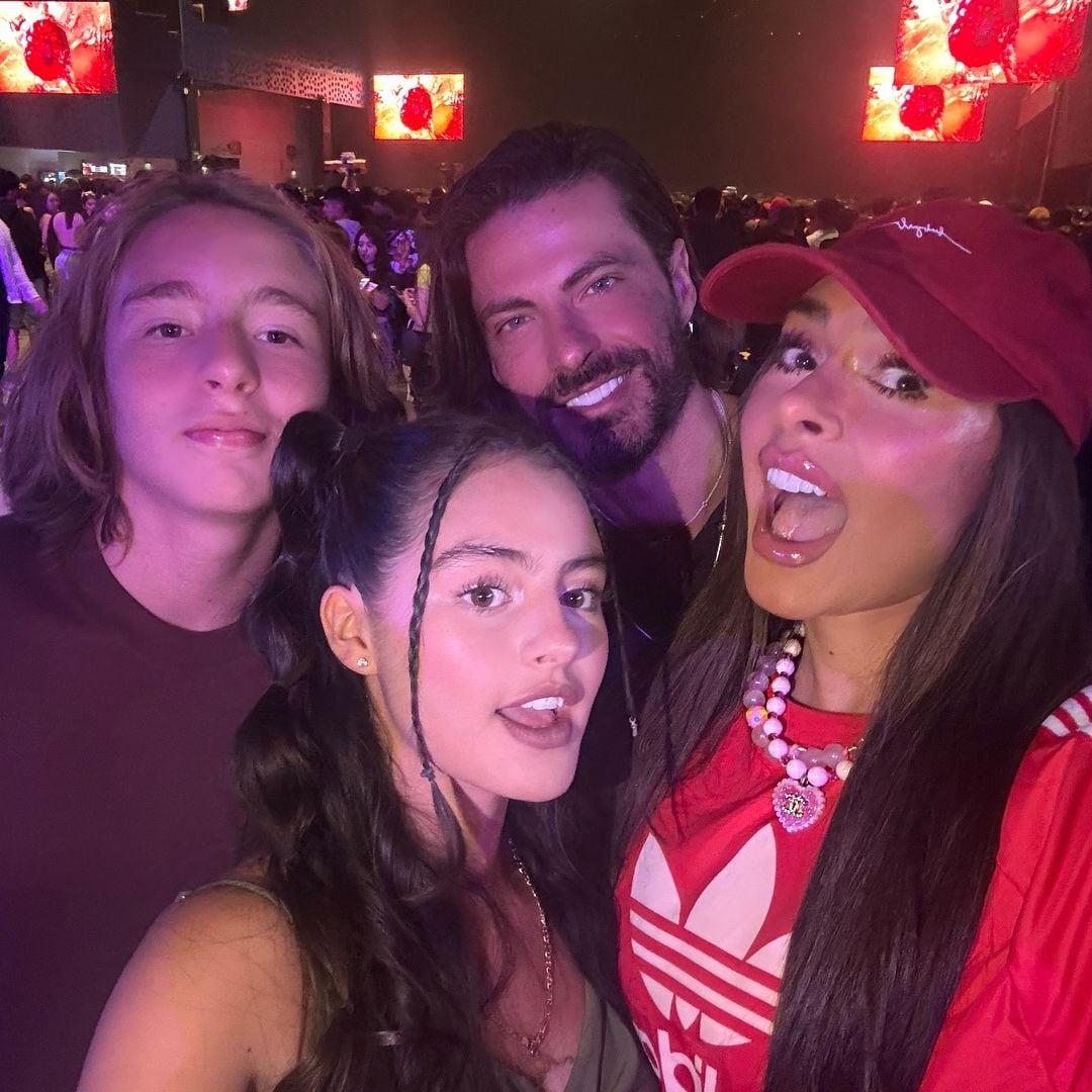 Galilea Montijo presume la cercanía de su hijo Mateo con una jovencita, ¿debutó como suegra?