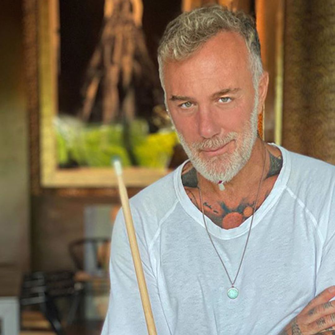Espadas, insectos y ¡hasta un Batman! Gianluca Vacchi enseña algunos rincones de su casa