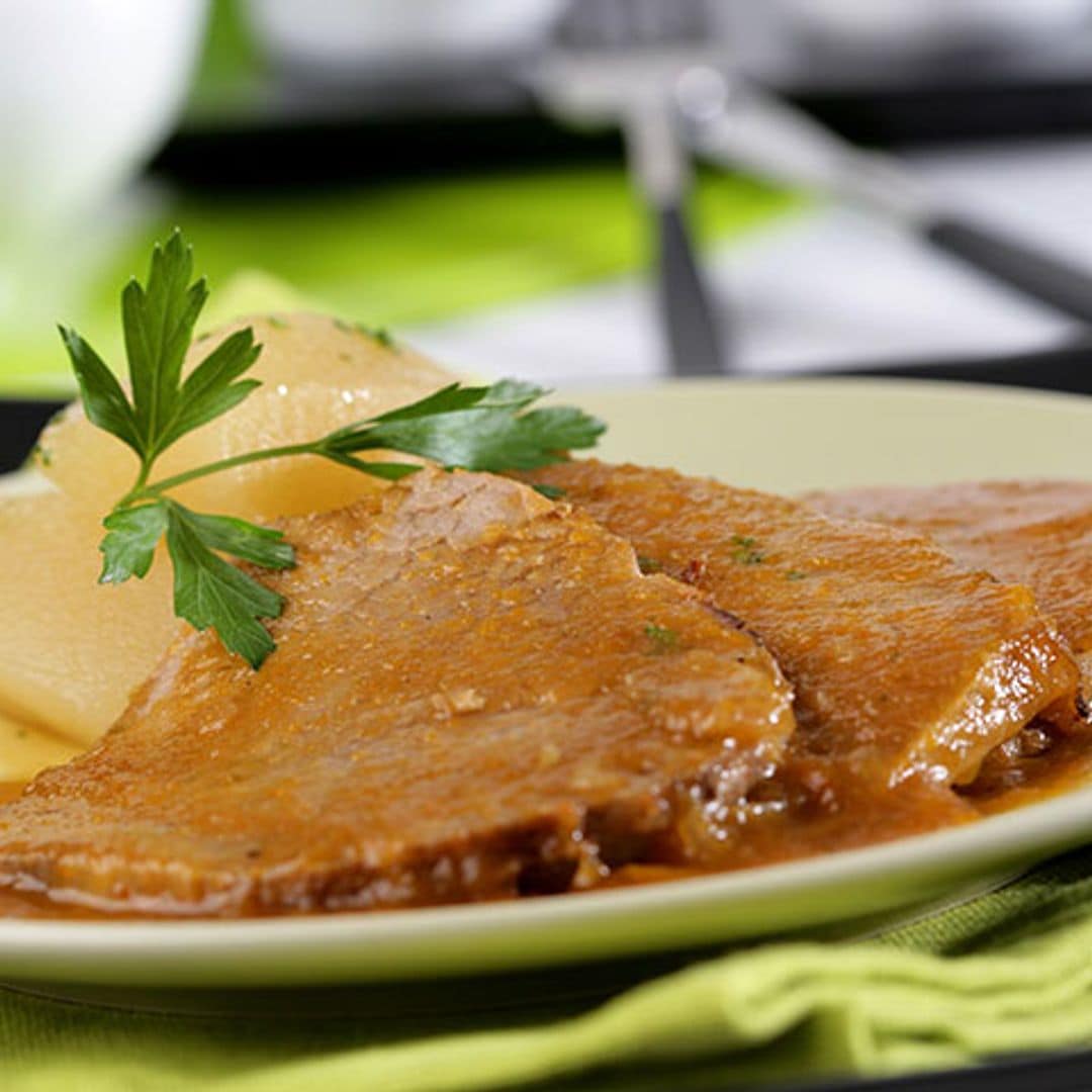Ternera asada con patatas