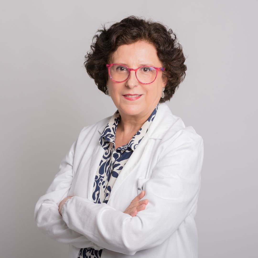 Concha Vidales, genetista, sobre quienes tienen riesgo de transmitir enfermedades a sus hijos: "Existen soluciones para una pareja de estas características"