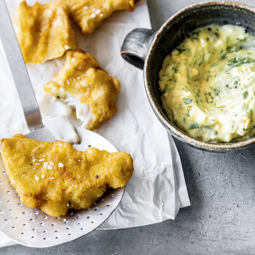 Cómo hacer salsa tártara casera, el acompañante ideal para tus platos de pescado