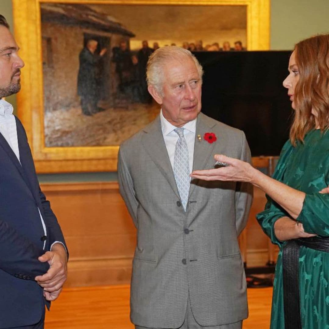 El príncipe Carlos y Leonardo DiCaprio, visitantes de lujo en la exposición de Stella McCartney para la COP26