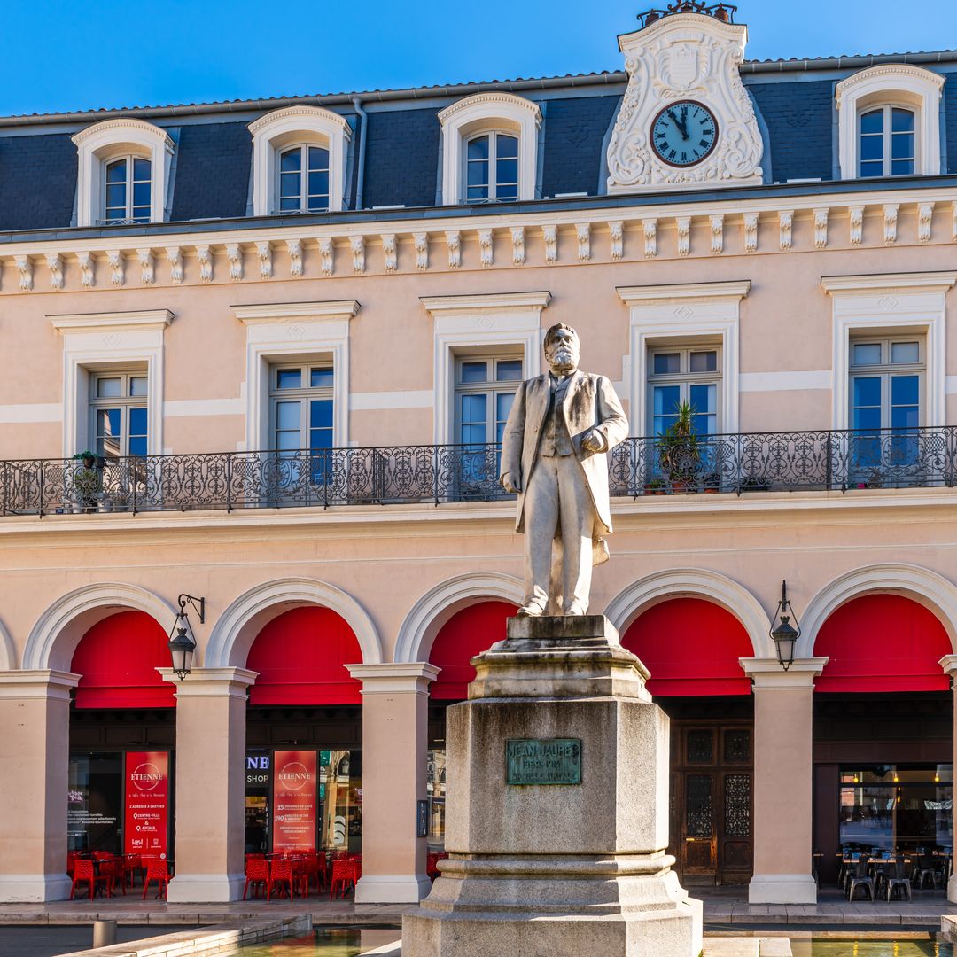 Estatua de Jean Jaurès, en Castres, Francia