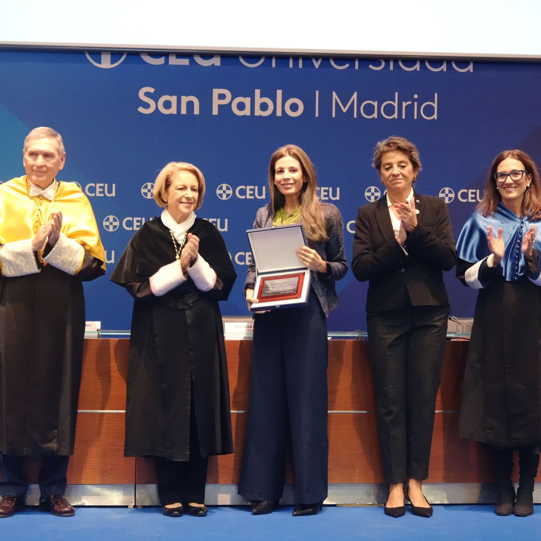 Fundación INTHEOS, reconocida por la Universidad CEU San Pablo por su compromiso con la investigación oncológica y los pacientes con cáncer