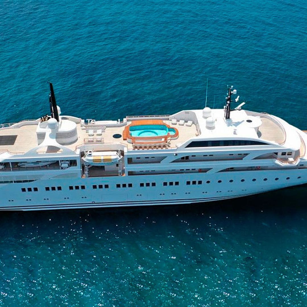 ¿Cómo es viajar en un barco por dos millones de euros a la semana?