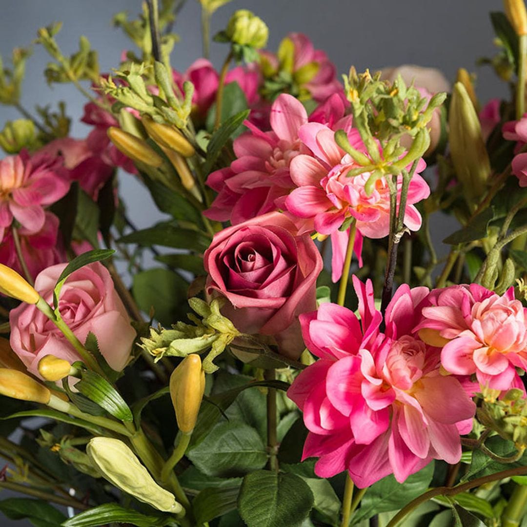 Cómo incorporar a la decoración flores artificiales de forma sencilla y especial